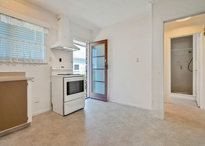  at 9/58 Allendale Road, Mount Albert, Auckland