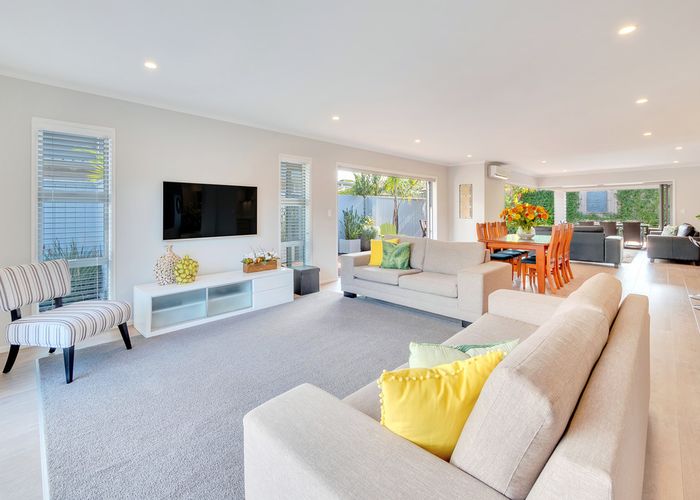  at 3 Tongeren Square, Karaka, Papakura