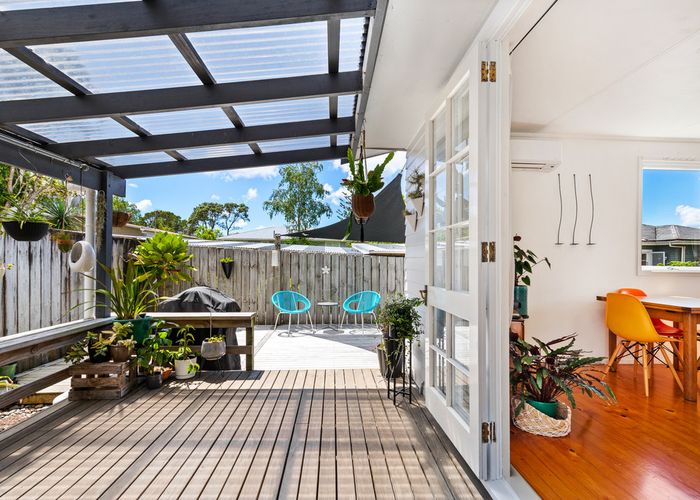  at 3/93 Hobsonville Road, West Harbour, Auckland