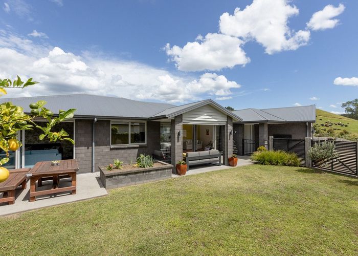  at 61 Falcon Drive, Welcome Bay, Tauranga