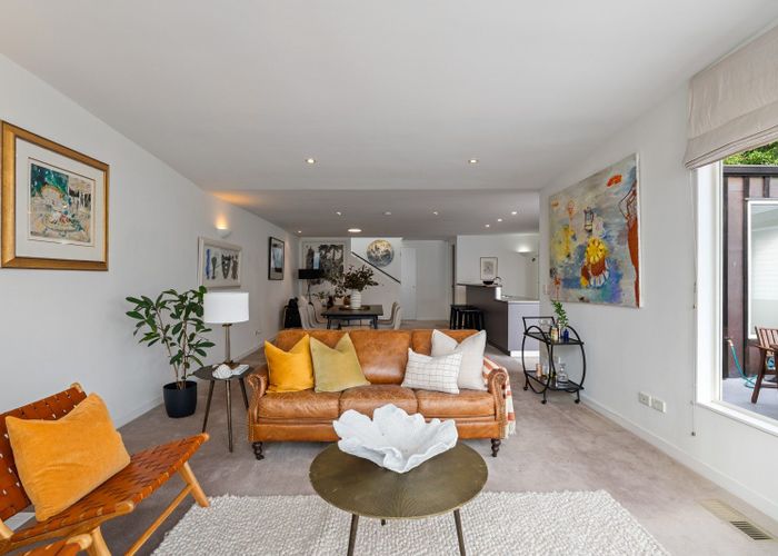  at 353A Karaka Bay Road, Karaka Bays, Wellington, Wellington