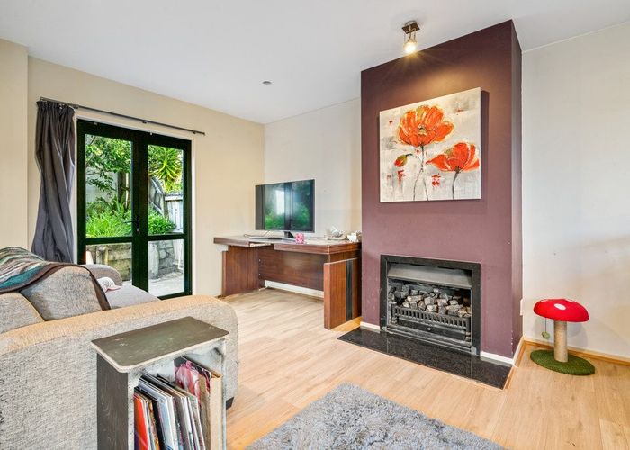  at 28E Glenorchy Street, Glen Eden, Auckland
