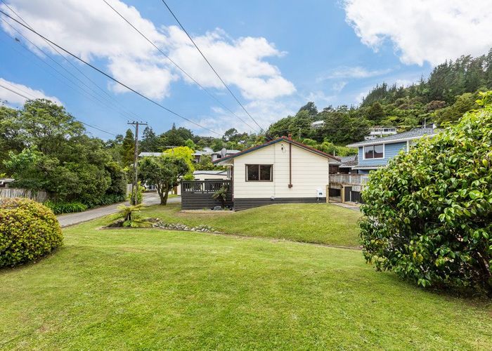 at 17 Forest Road, Pinehaven, Upper Hutt, Wellington
