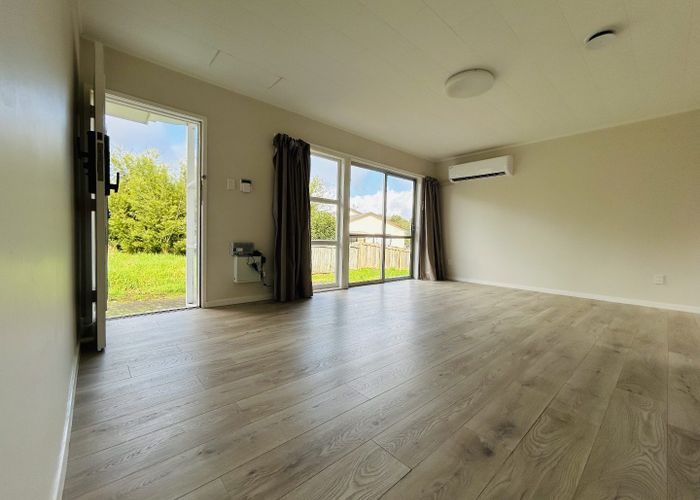  at 1/8A Alma Street, Te Atatu South, Waitakere City, Auckland