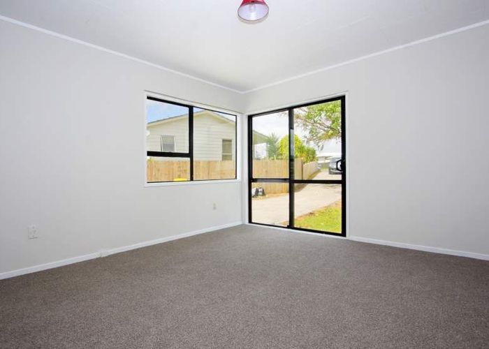  at 13 Balwyn Place, Clendon Park, Manukau City, Auckland