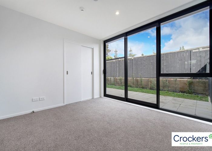  at 4 Treasure Lane, Te Atatu South, Waitakere City, Auckland