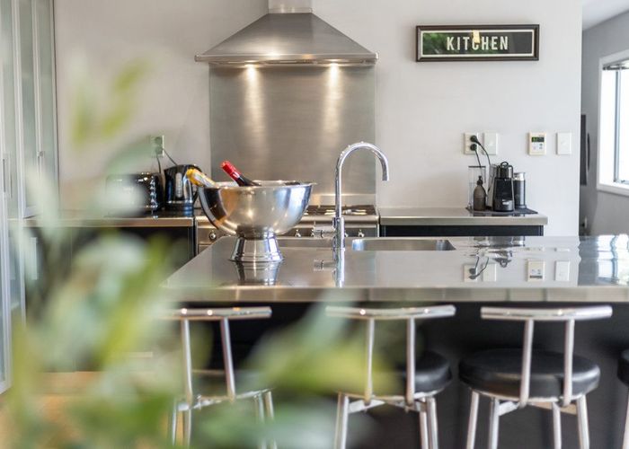  at 34 Wainui Avenue, Point Chevalier, Auckland
