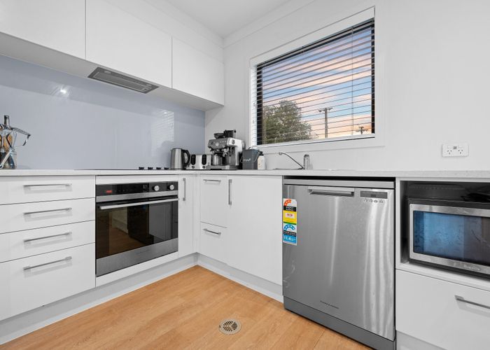  at 7/2 Brandon Road, Glen Eden, Auckland