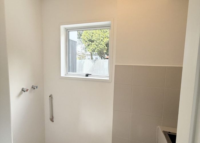  at 4/9 Barrie Street, Addington, Christchurch City, Canterbury