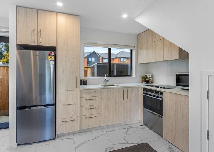  at 2/64 Longfellow Street, Sydenham, Christchurch