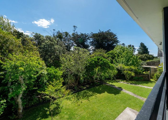  at 10 Park Avenue, Northcote, North Shore City, Auckland