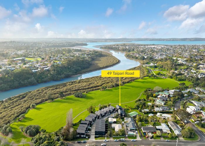  at 3/49 Taipari Road, Te Atatu Peninsula, Waitakere City, Auckland