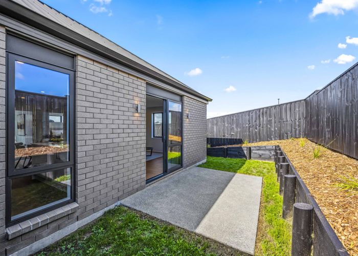  at 4 Manaakitia Road, Paerata, Franklin, Auckland