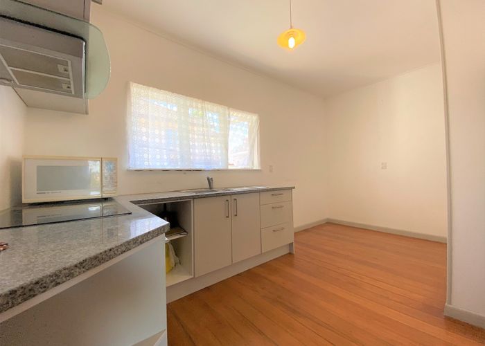  at 33A Dornwell Rd, Mount Roskill, Auckland City, Auckland