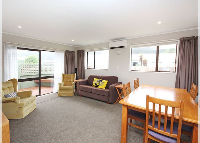  at 32 Hennessy Street, FOXTON BEACH, FOXTON