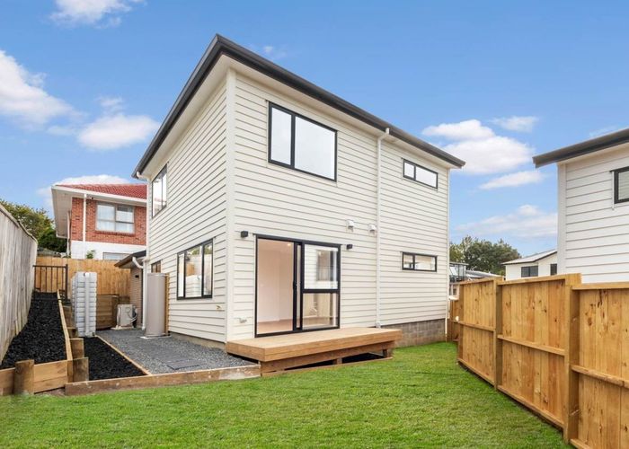  at 4237A Great North Road, Glendene, Auckland