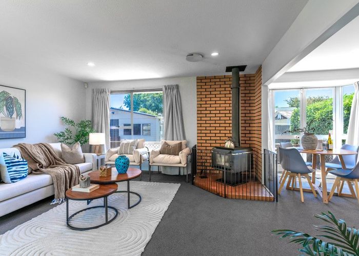  at 11 Gibson Drive, Hornby, Christchurch City, Canterbury