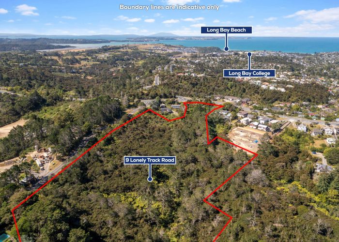  at 9 Lonely Track Road, Fairview Heights, North Shore City, Auckland