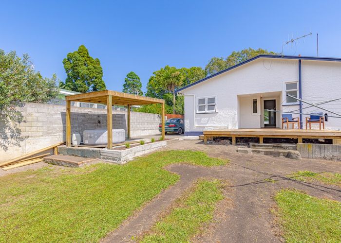  at 121 Anzac Parade, Whanganui East, Whanganui