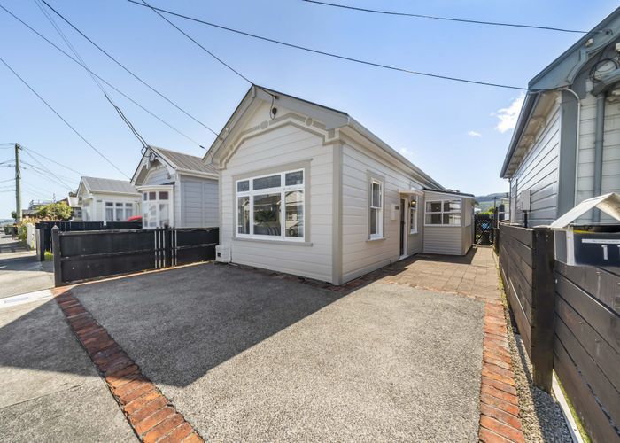  at 11 Beach Street, Petone, Lower Hutt