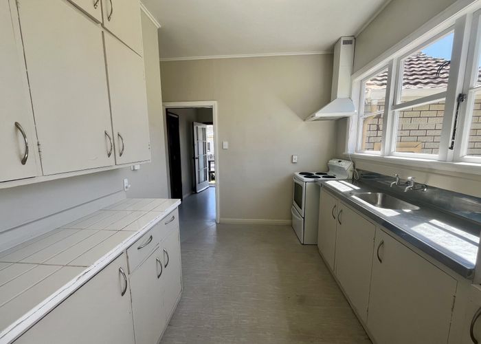  at 1/192 Rathgar Road, Henderson, Waitakere City, Auckland