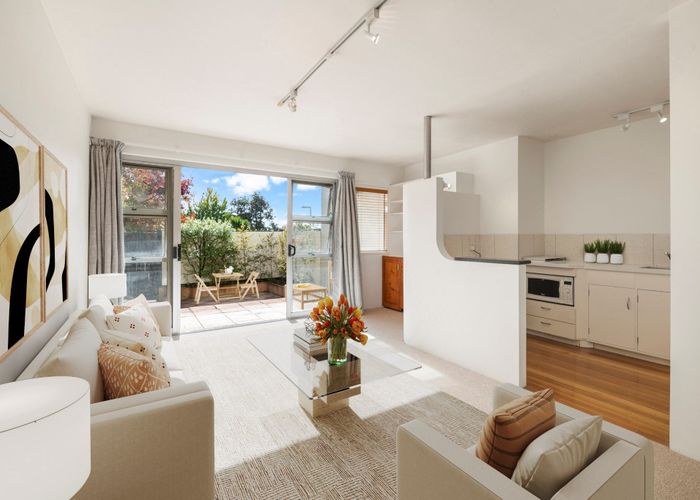  at 2/116 Wellington Street, Freemans Bay, Auckland