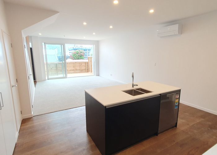  at 30 Pirie Street, Mount Victoria, Wellington