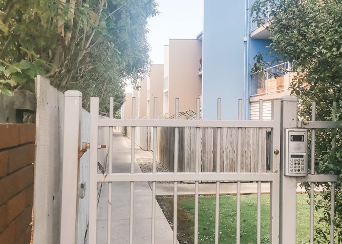  at 27/30 Mathesons Road, Phillipstown, Christchurch