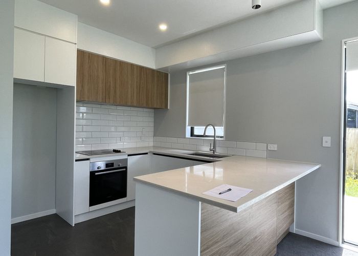  at 1 Hanga Place, Papatoetoe, Manukau City, Auckland