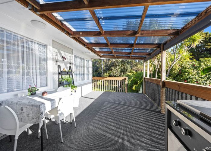  at 19 Takapu Street, Henderson, Waitakere City, Auckland