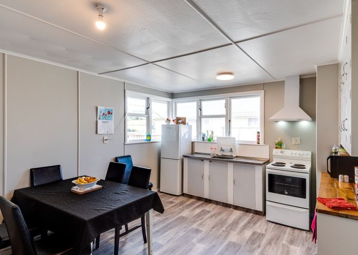  at 906 Kiwi Street, Camberley, Hastings