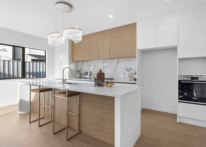  at Lot 1, 18 Domain Road, Weymouth, Manukau City, Auckland
