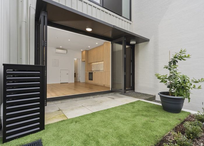  at Park Avenue/7 Sultan Street, Ellerslie, Auckland City, Auckland