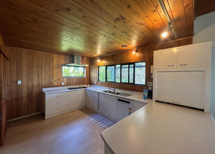  at 1 Dalmeny Close, Murrays Bay, North Shore City, Auckland