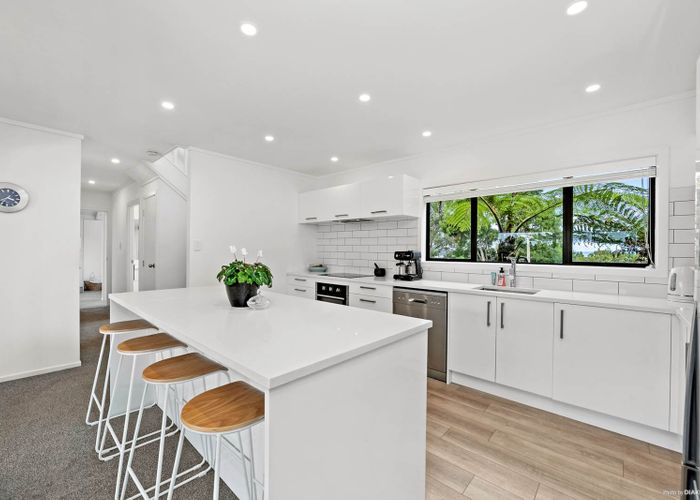  at 117 Paremoremo Road, Lucas Heights, Auckland