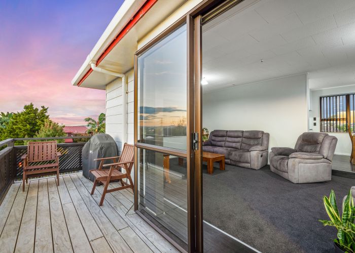  at 19 Mataura Place, Clover Park, Auckland