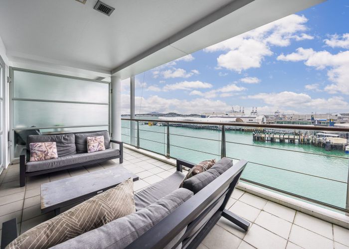  at 10/137 Quay Street, City Centre, Auckland City, Auckland
