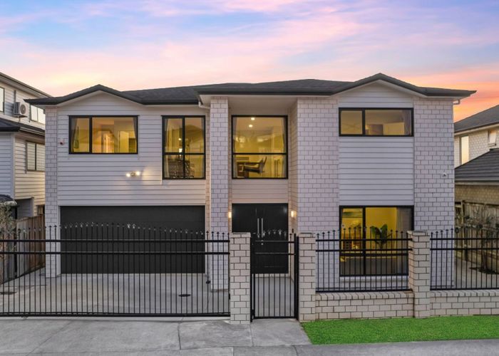  at 9 Tipu Road, Flat Bush, Auckland