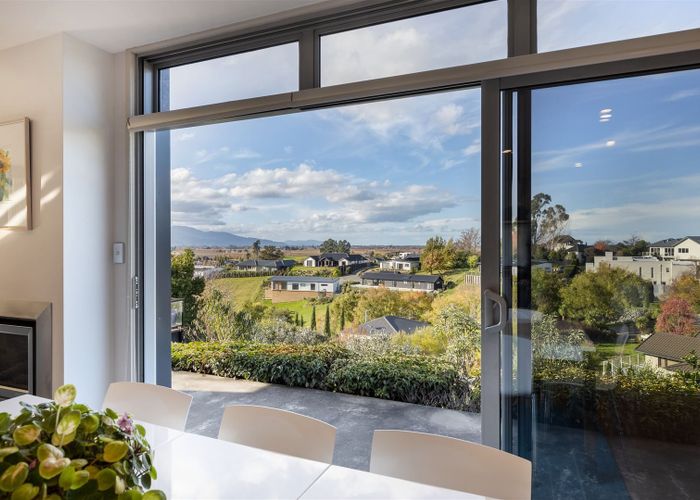  at 8 Ridgetop Rise, Blenheim