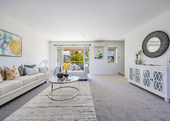  at 9/11 Hatfield Place, Albany Heights, Rodney, Auckland
