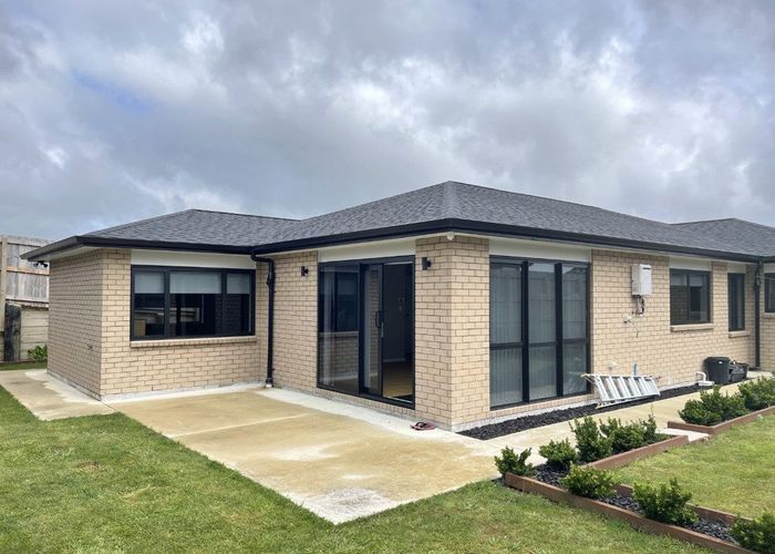  at 4 Opouatu AVE, Glenbrook, Glenbrook