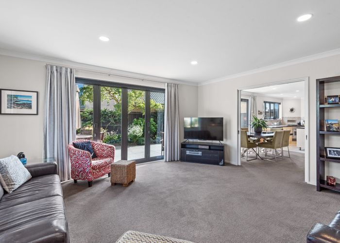  at 8 Sandalwood Place, Waimairi Beach, Christchurch