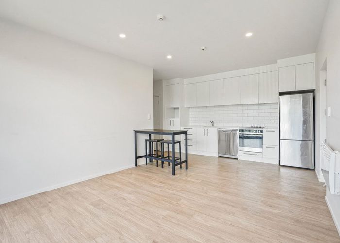  at 204/7E Hinaki Street, Point England, Auckland City, Auckland