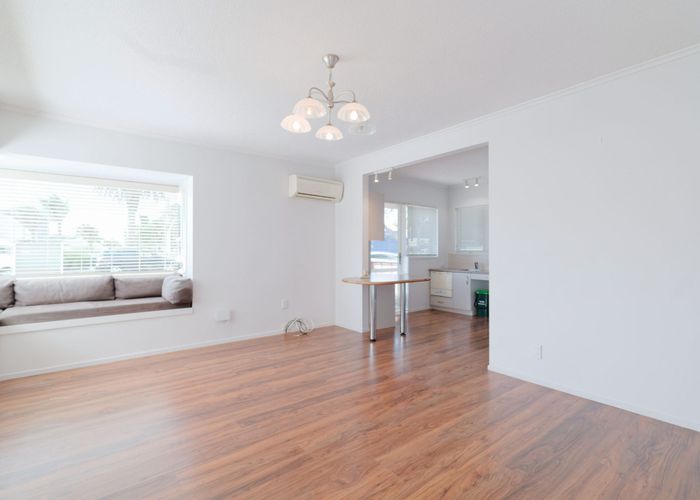  at 1/760 Beach Road, Browns Bay, North Shore City, Auckland