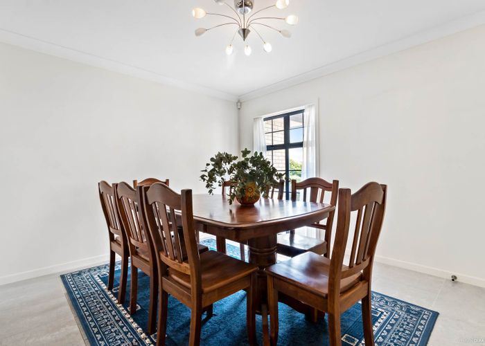  at 27 Fairchild Avenue, Goodwood Heights, Auckland
