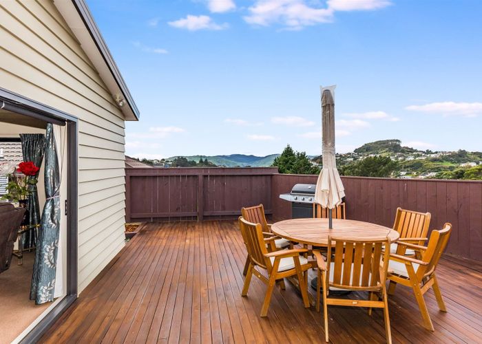  at 71 Staithes Drive North, Whitby, Porirua
