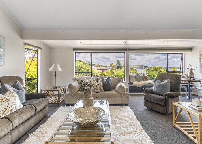  at 9 Pallister Drive, Hillsborough, Auckland