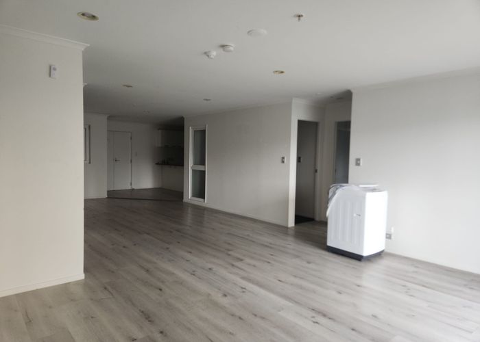  at 210/26 Remuera Road, Newmarket, Auckland City, Auckland