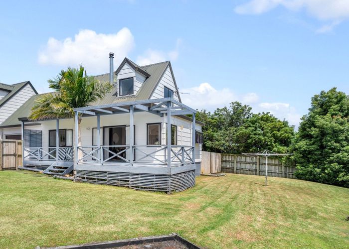  at 2/21 Leven Lane, Totara Heights, Manukau City, Auckland