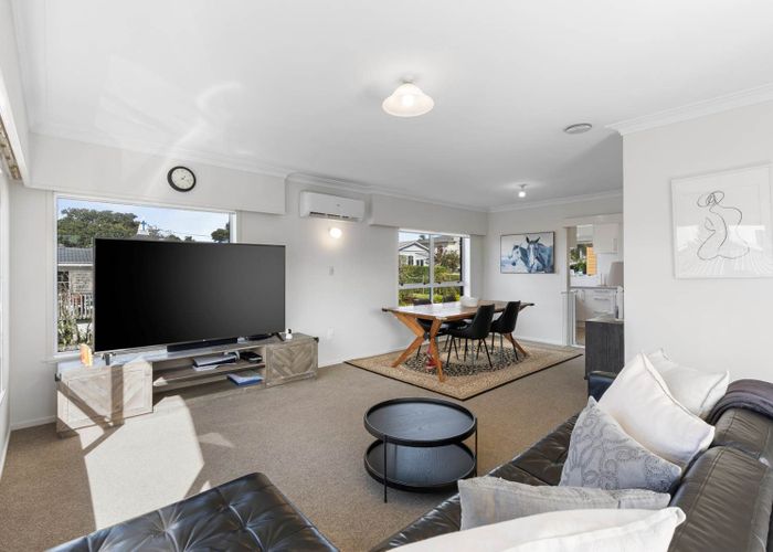  at 3/10 Shakespeare Road, Milford, North Shore City, Auckland